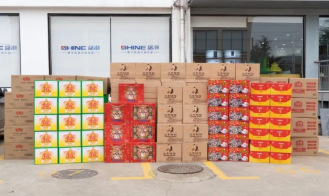 小年至 年味濃！關(guān)懷備至，濃濃溫情暖人心
